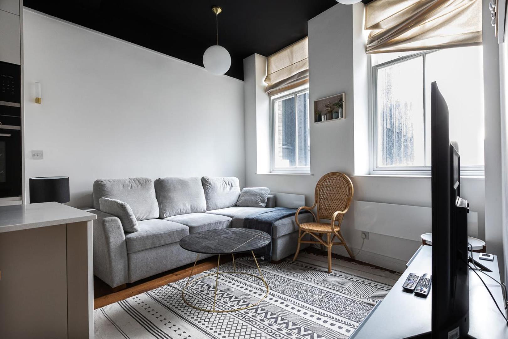 Two Adjacent Luxurious 1 Bed