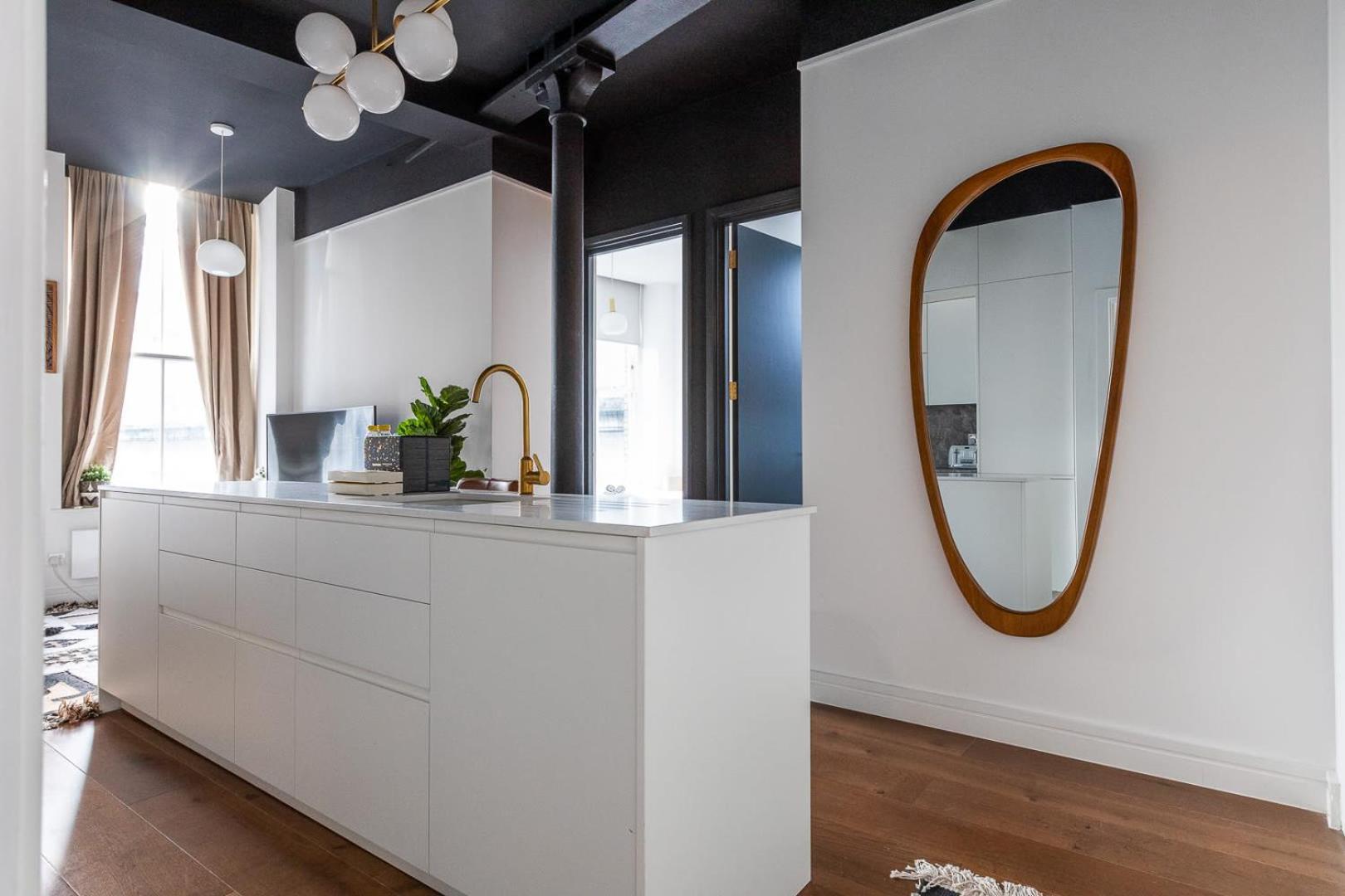 Two Adjacent Luxurious 1 Bed *